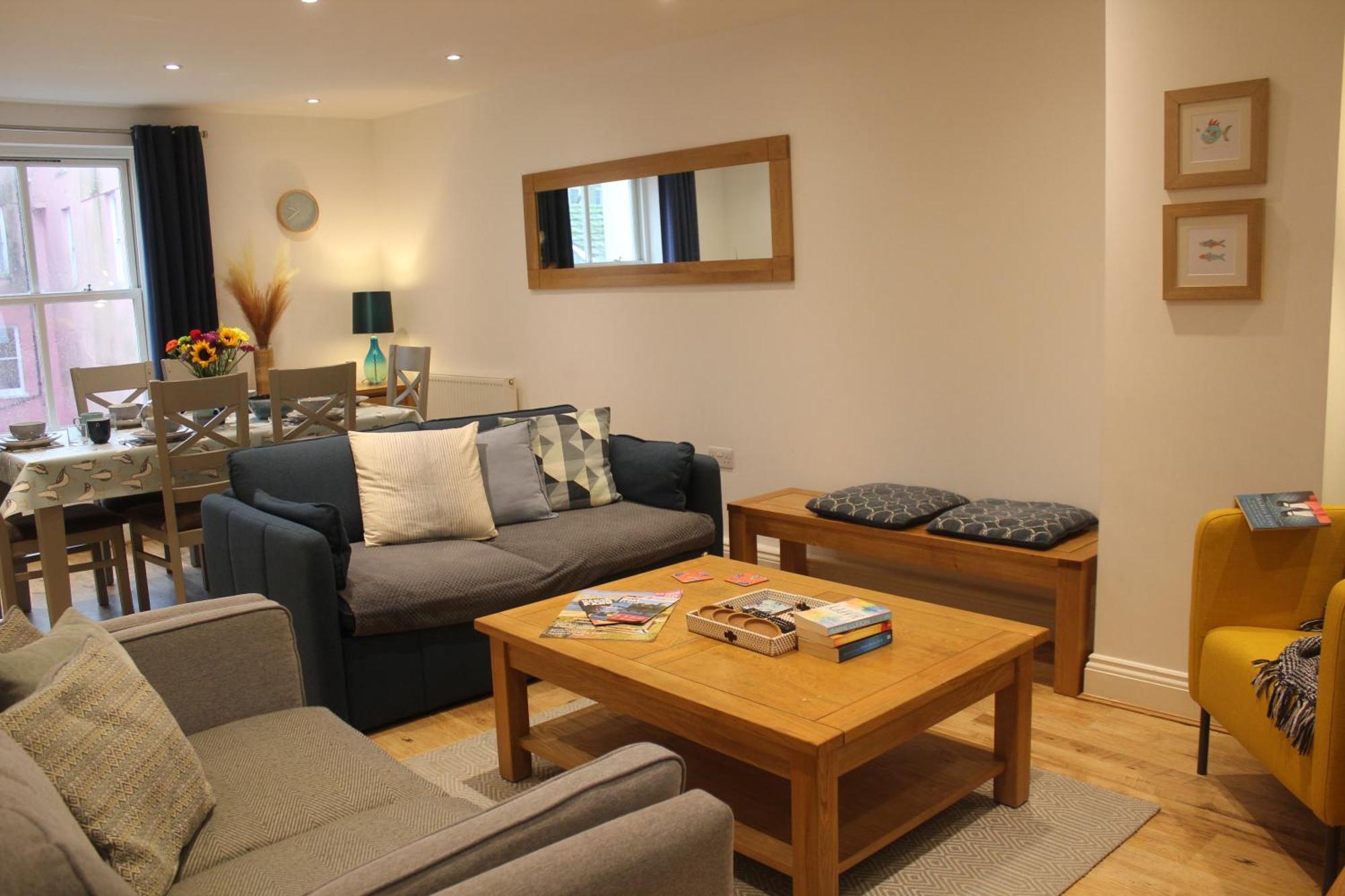 Stylish Flat In Central Tenby & Free Parking Exterior foto